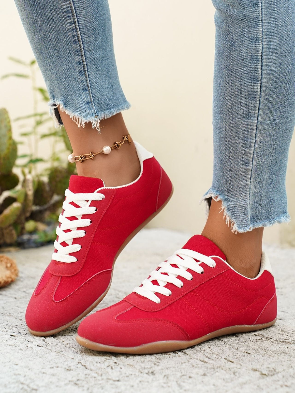 LAST DAY 80% OFF - 👣 Women's Orthopedic Arch Support Sneakers with Lace-Up Design & Cushioned Flat Sole