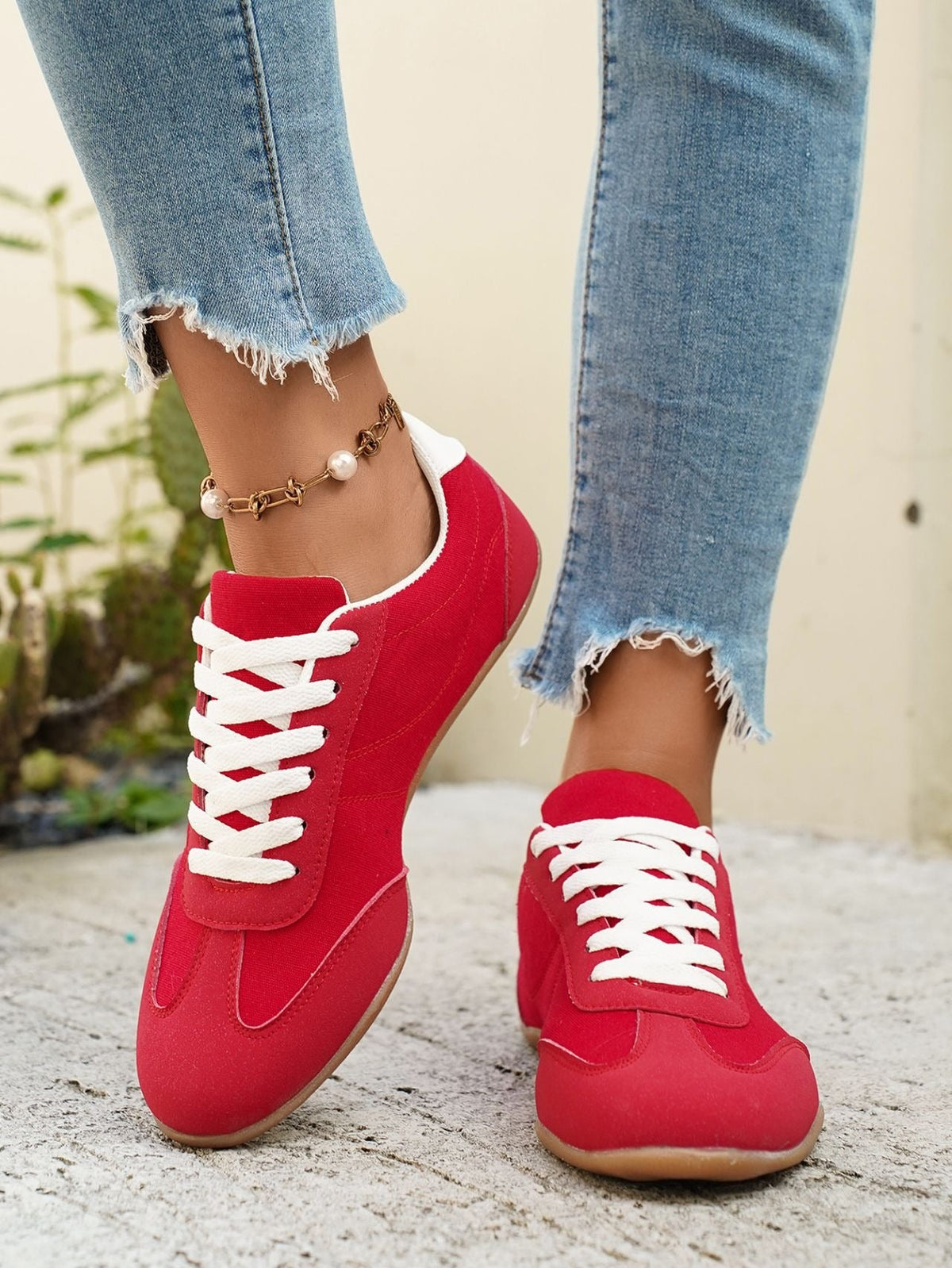 LAST DAY 80% OFF - 👣 Women's Orthopedic Arch Support Sneakers with Lace-Up Design & Cushioned Flat Sole