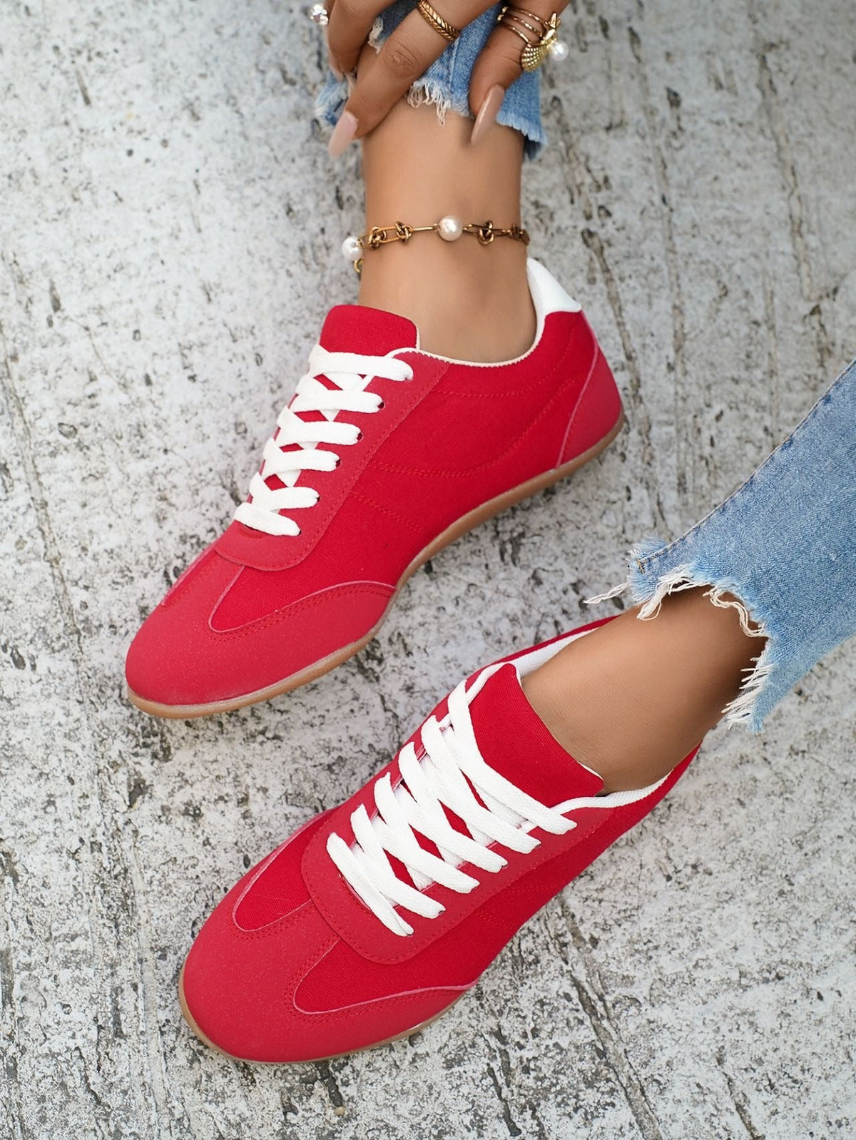 LAST DAY 80% OFF - 👣 Women's Orthopedic Arch Support Sneakers with Lace-Up Design & Cushioned Flat Sole